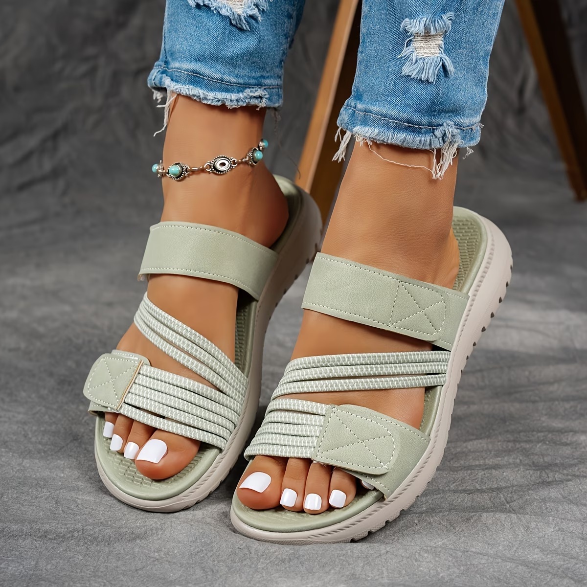 Women's Summer Fashion Sandals - Casual Beach Shoes, Low Heel, Comfortable, Suitable for Outdoor Vacations and Everyday Wear