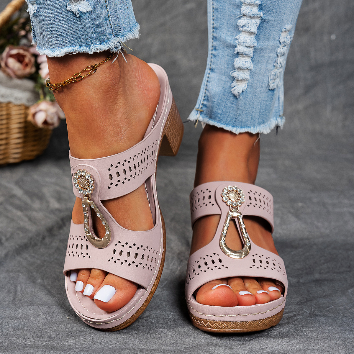 🔥Hot Sale🔥2025 Summer New High Heel Sandals - Free Shipping for Two Pairs