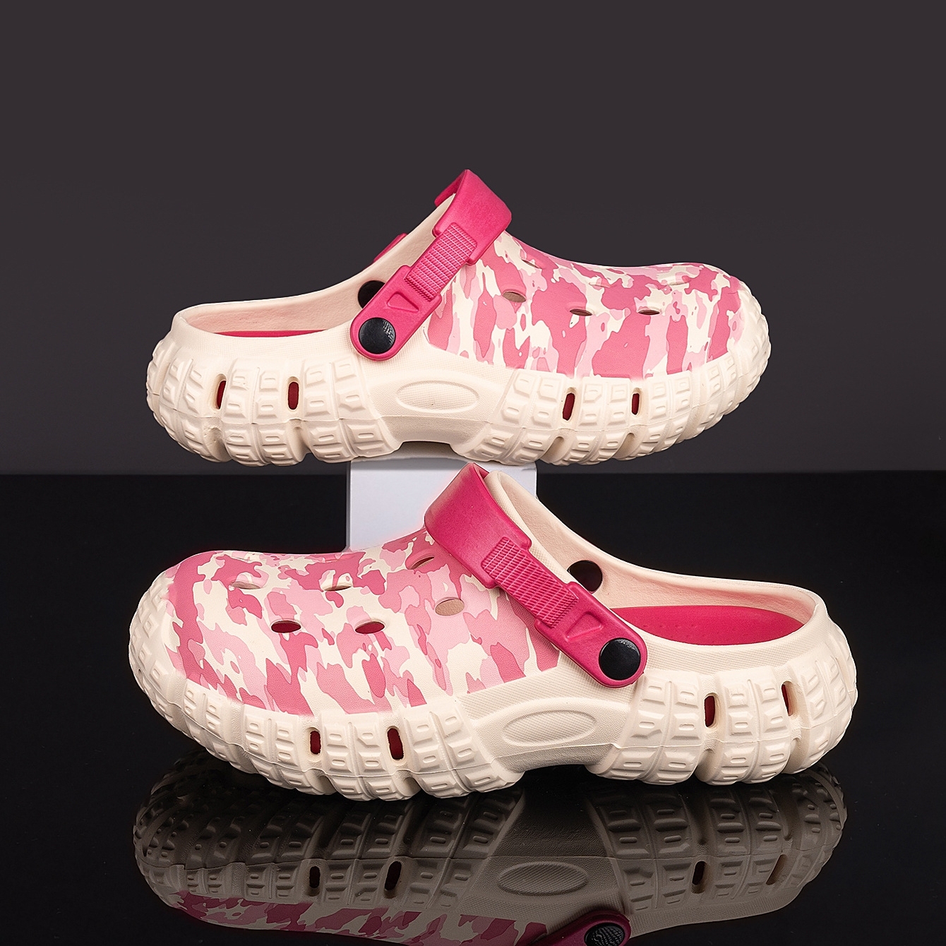 Women's/Men's summer thick-soled non-slip crocs