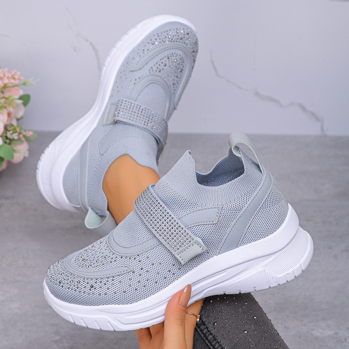Women's breathable orthopedic sneakers
