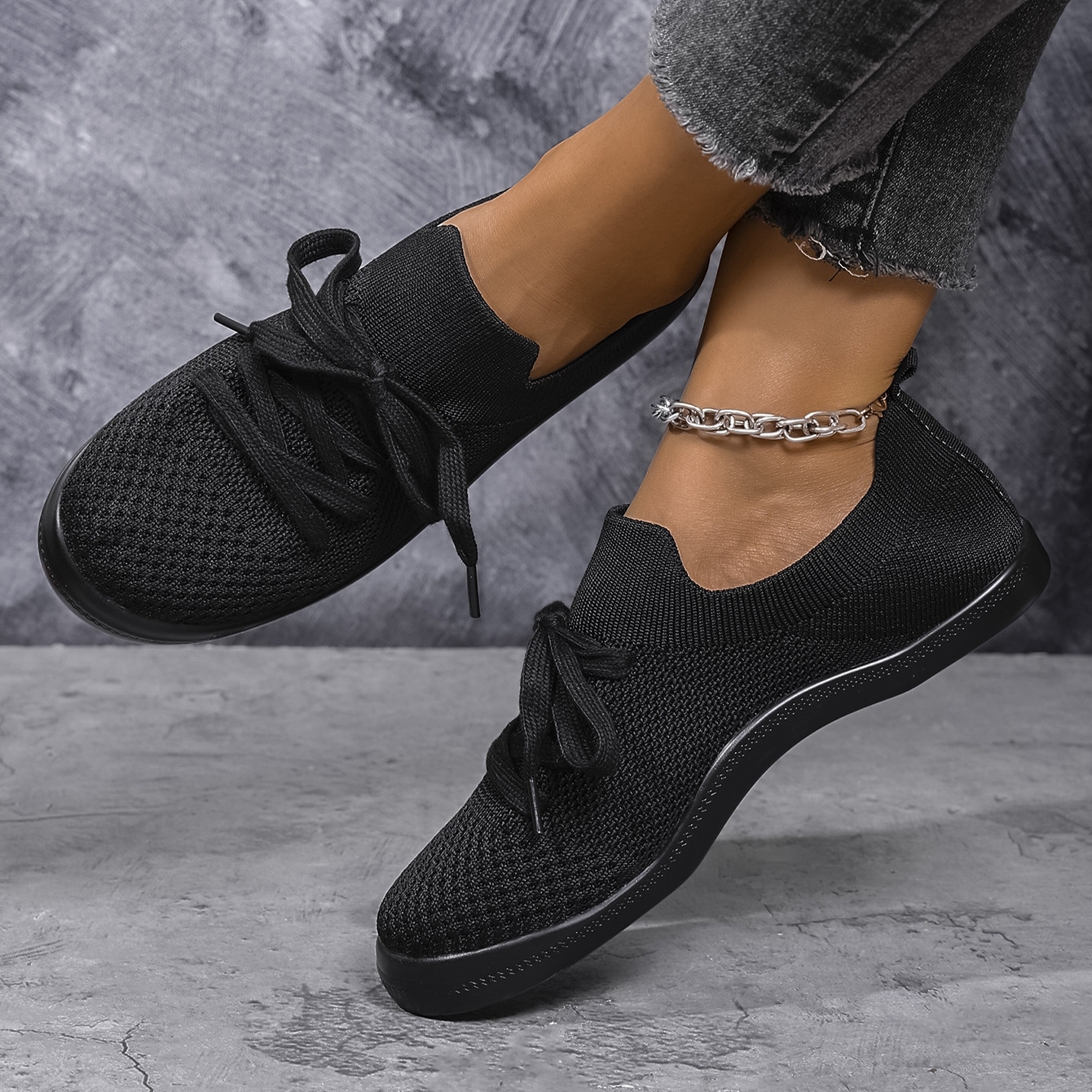 🔥Hot Sale🔥Ladies summer new breathable lightweight lace-up flat shoes