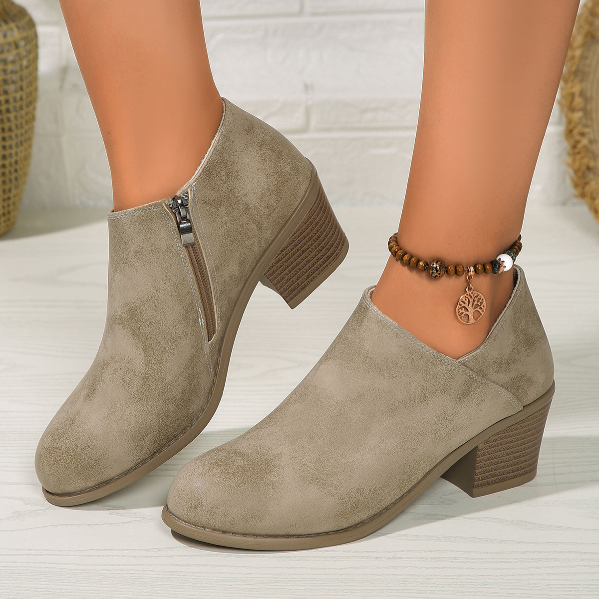 Women's side zipper mid-heel boots
