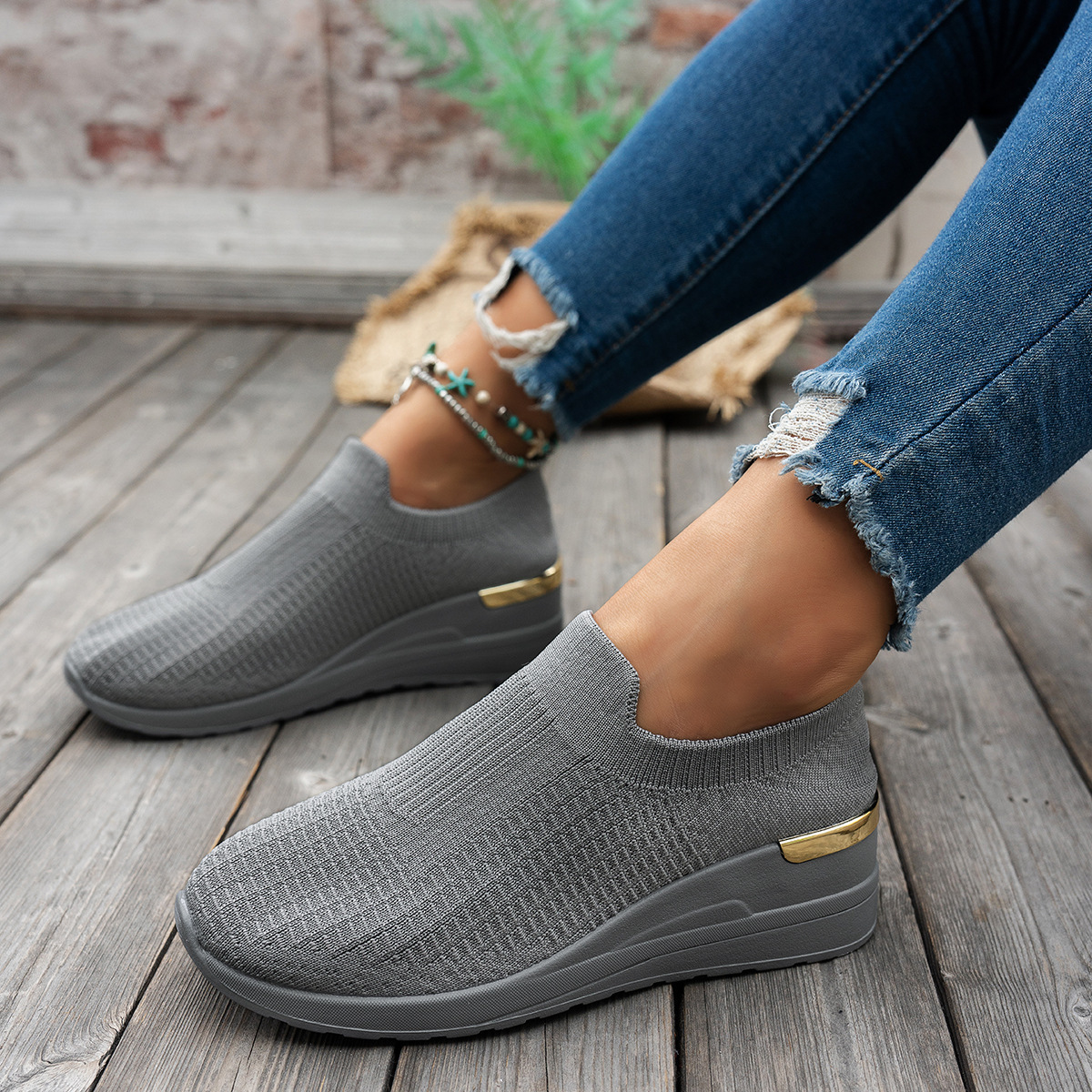 Women's Mesh Breathable Lightweight Orhtopedic Running Shoes