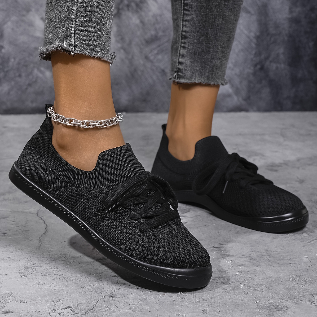 🔥Hot Sale🔥Ladies summer new breathable lightweight lace-up flat shoes