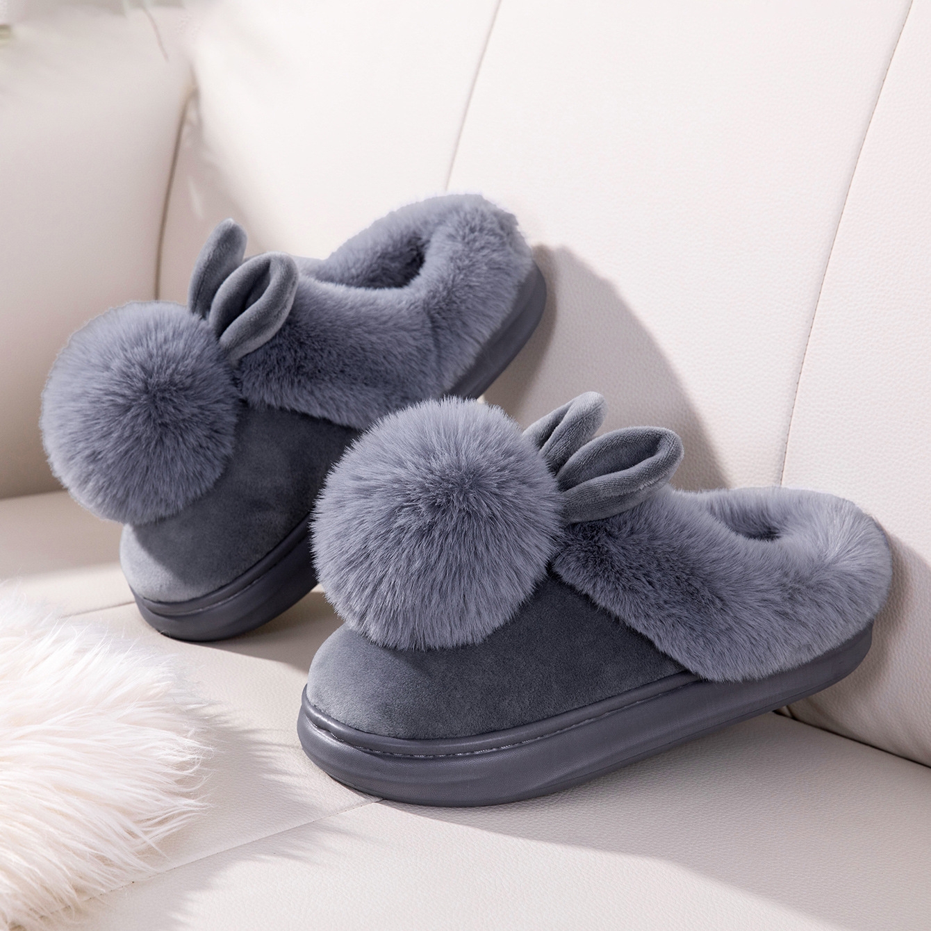 Women's plush warm rabbit slippers