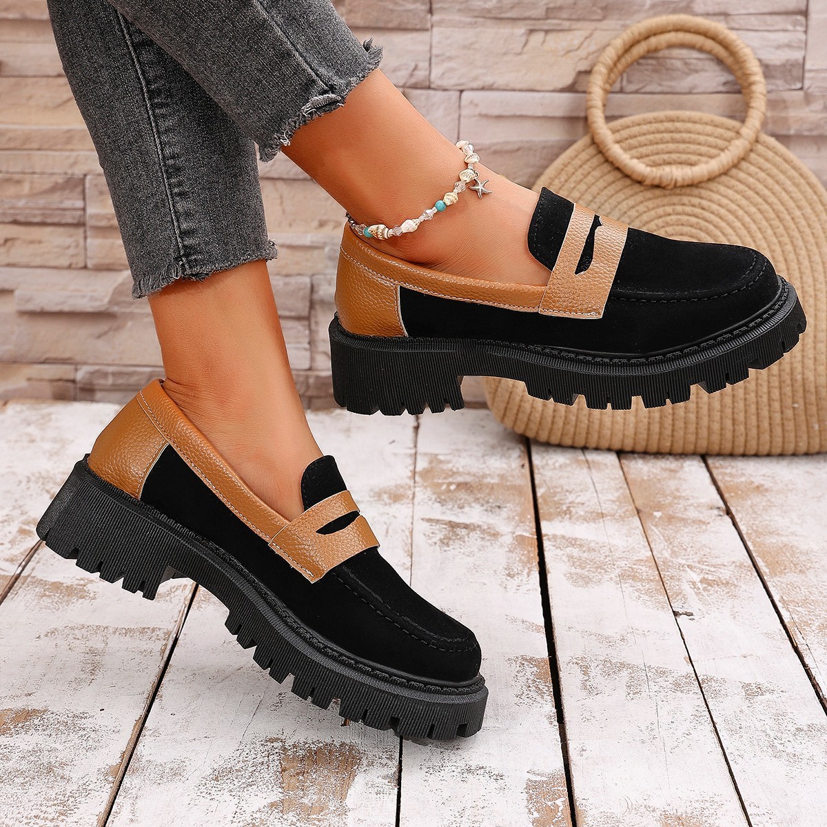 Women's fashionable thick-soled slip-on loafers