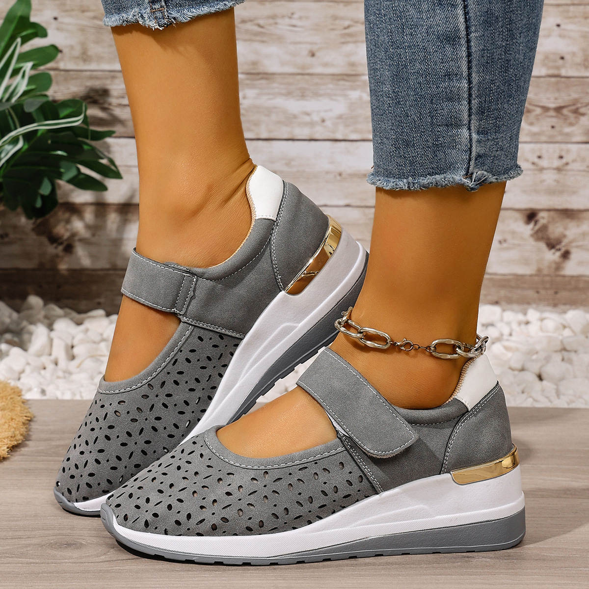 🔥Women's Summer Breathable Lightweight Adjustable Velcro Wedge Heel Sneakers