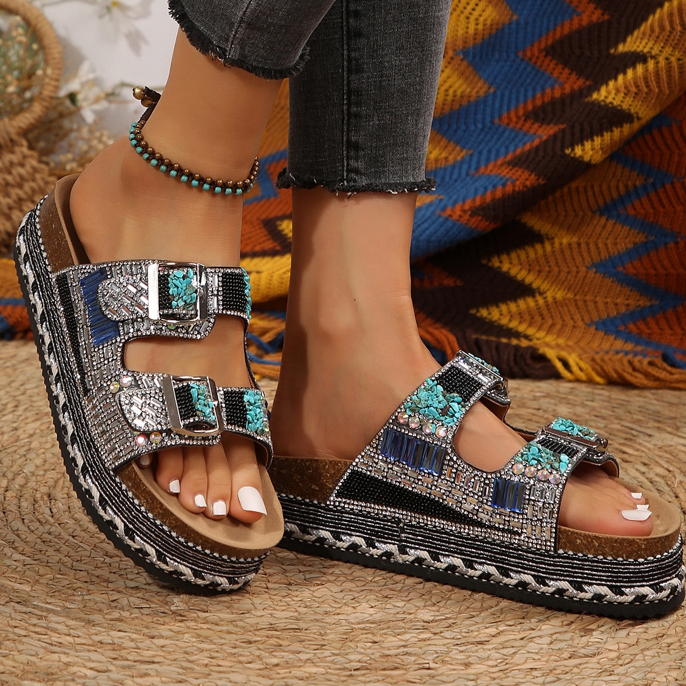 🔥Women's new summer thick-soled cork slippers