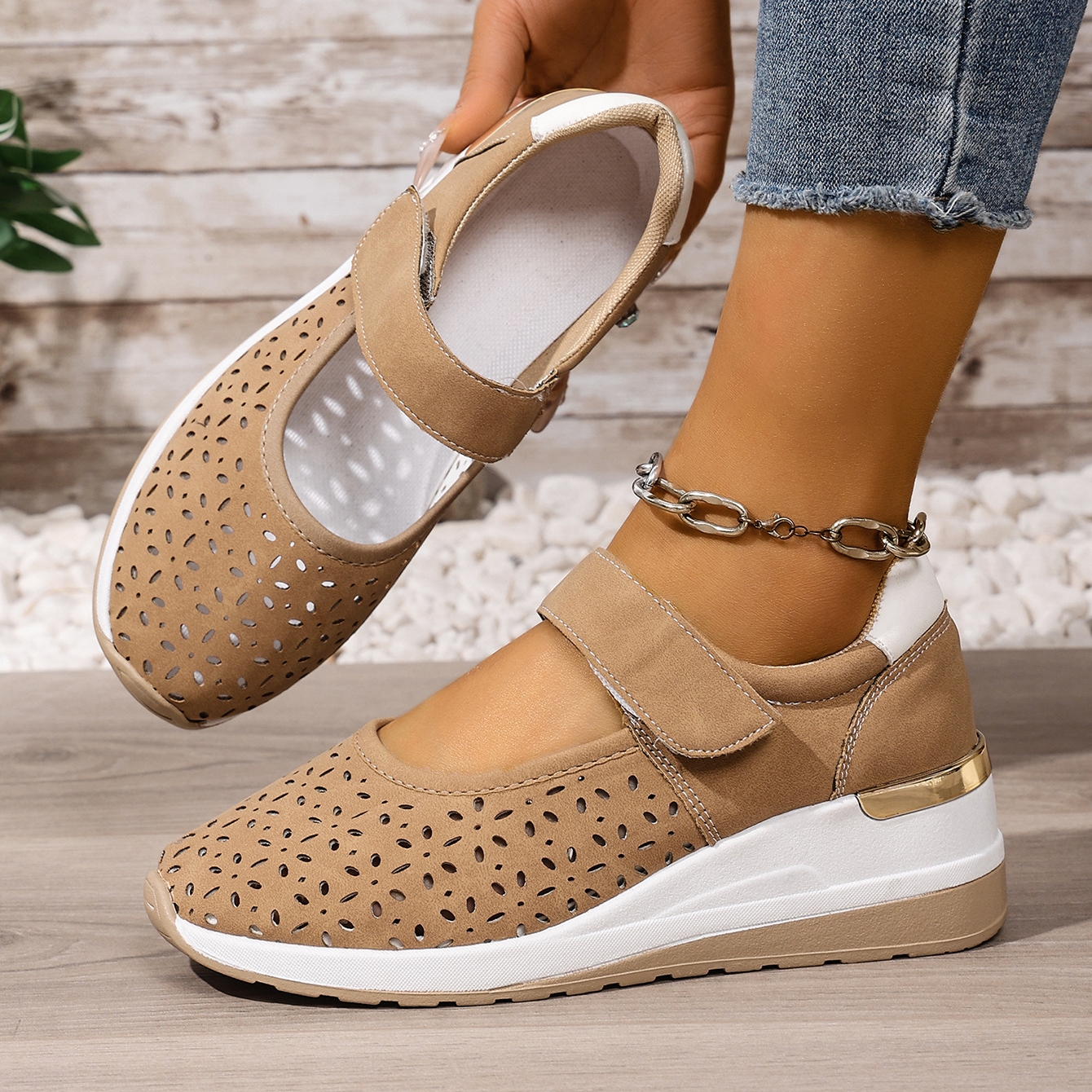 🔥Women's Summer Breathable Lightweight Adjustable Velcro Wedge Heel Sneakers