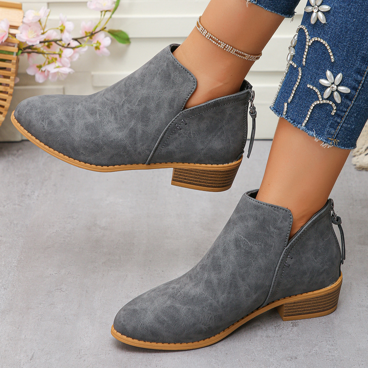 Women's casual thick heel solid color leather boots