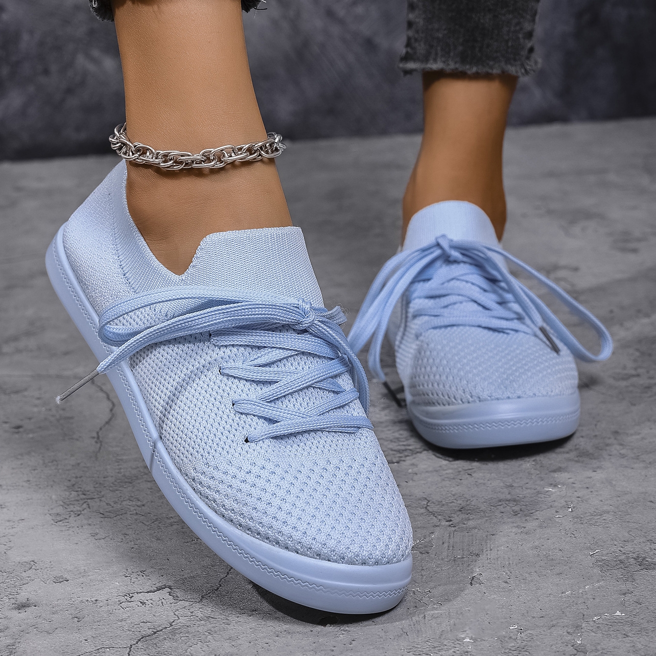 🔥Hot Sale🔥Ladies summer new breathable lightweight lace-up flat shoes