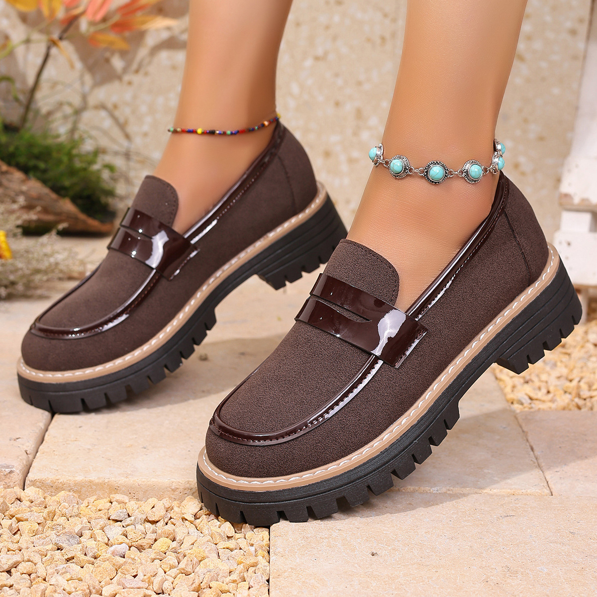 Women's fashionable thick-soled slip-on loafers