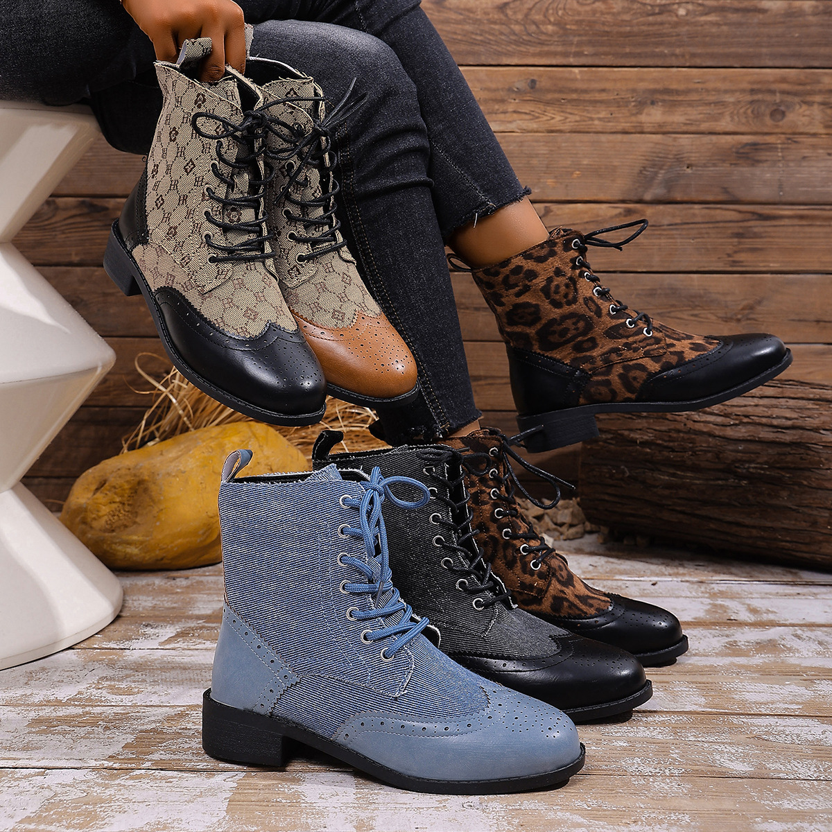 Women's high-top lace-up leather boots