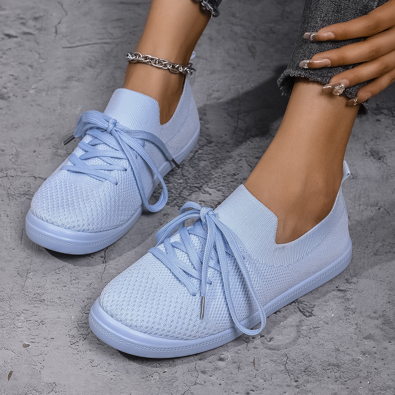 🔥Hot Sale🔥Ladies summer new breathable lightweight lace-up flat shoes