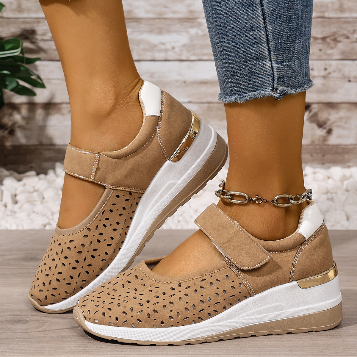 🔥Women's Summer Breathable Lightweight Adjustable Velcro Wedge Heel Sneakers