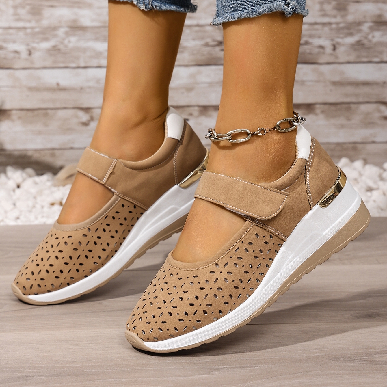 🔥Women's Summer Breathable Lightweight Adjustable Velcro Wedge Heel Sneakers