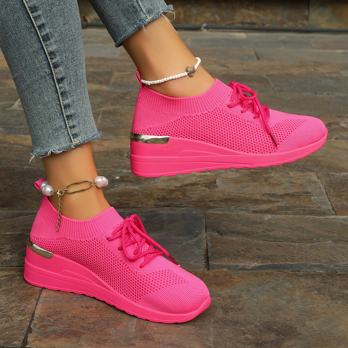 Women's mesh breathable lightweight orthopedic lace-up sneakers