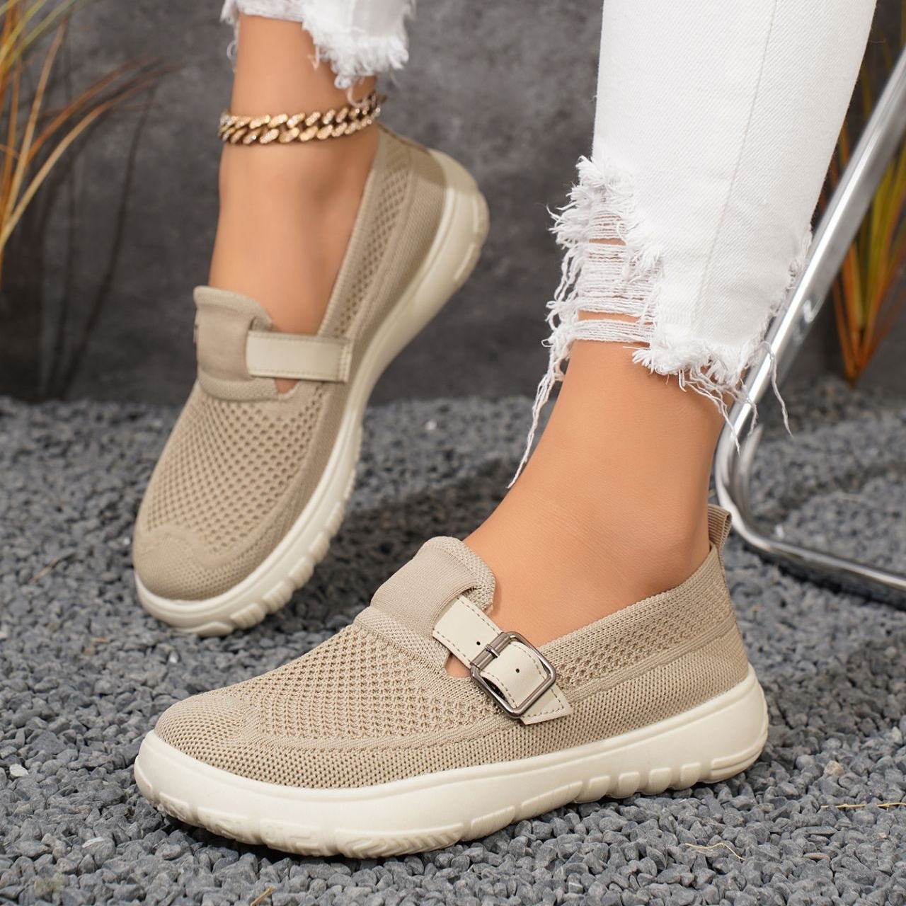 🔥Women's casual breathable slip-on soft-soled orthopedic walking shoes