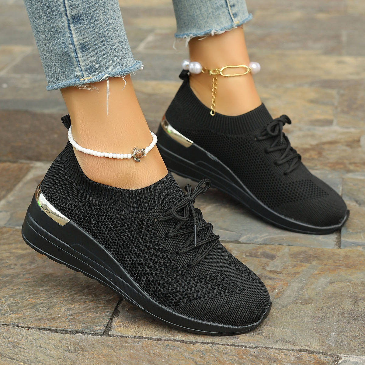 Women's mesh breathable lightweight orthopedic lace-up sneakers