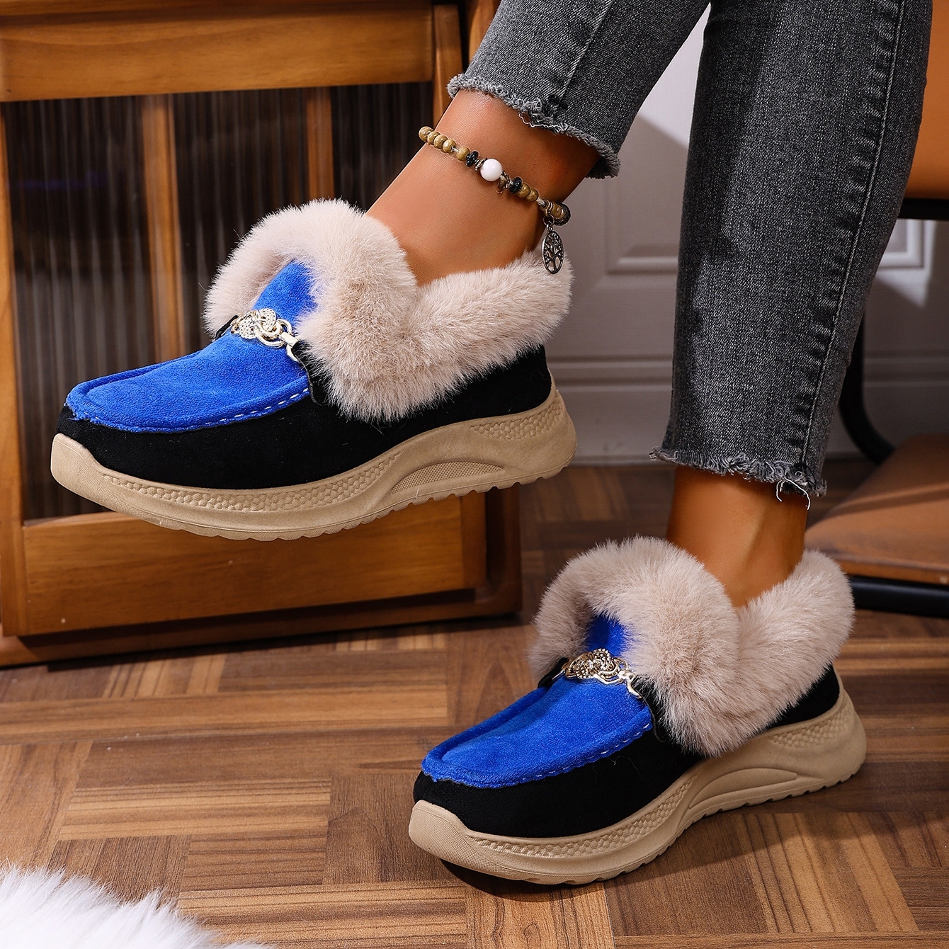 Women's fleece-lined slip-on cotton shoes
