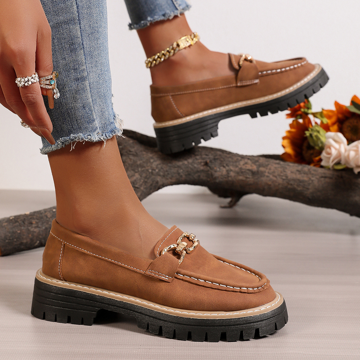 Women's thick-soled versatile casual loafers