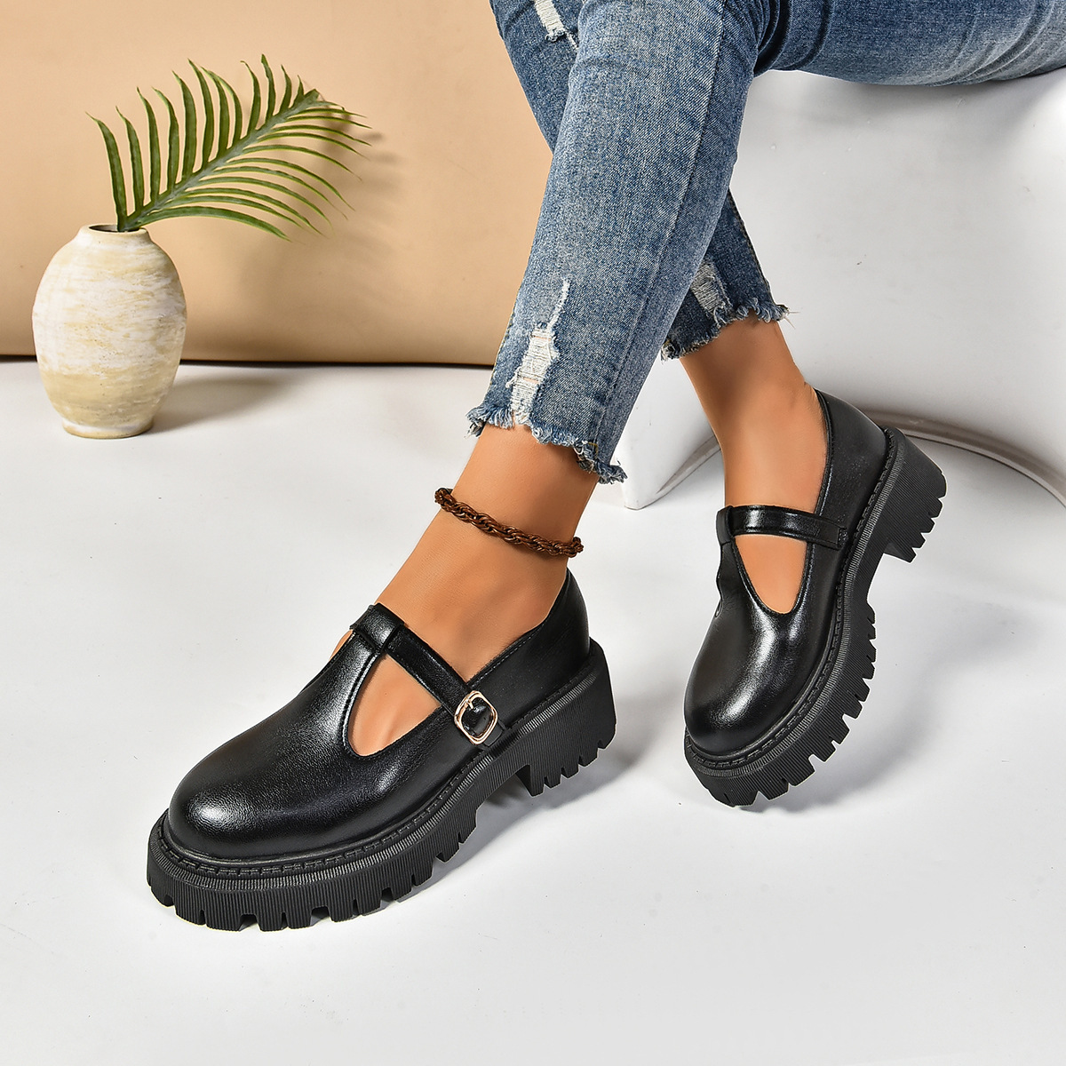Women's Adjustable Buckle Platform/Flat leather shoes