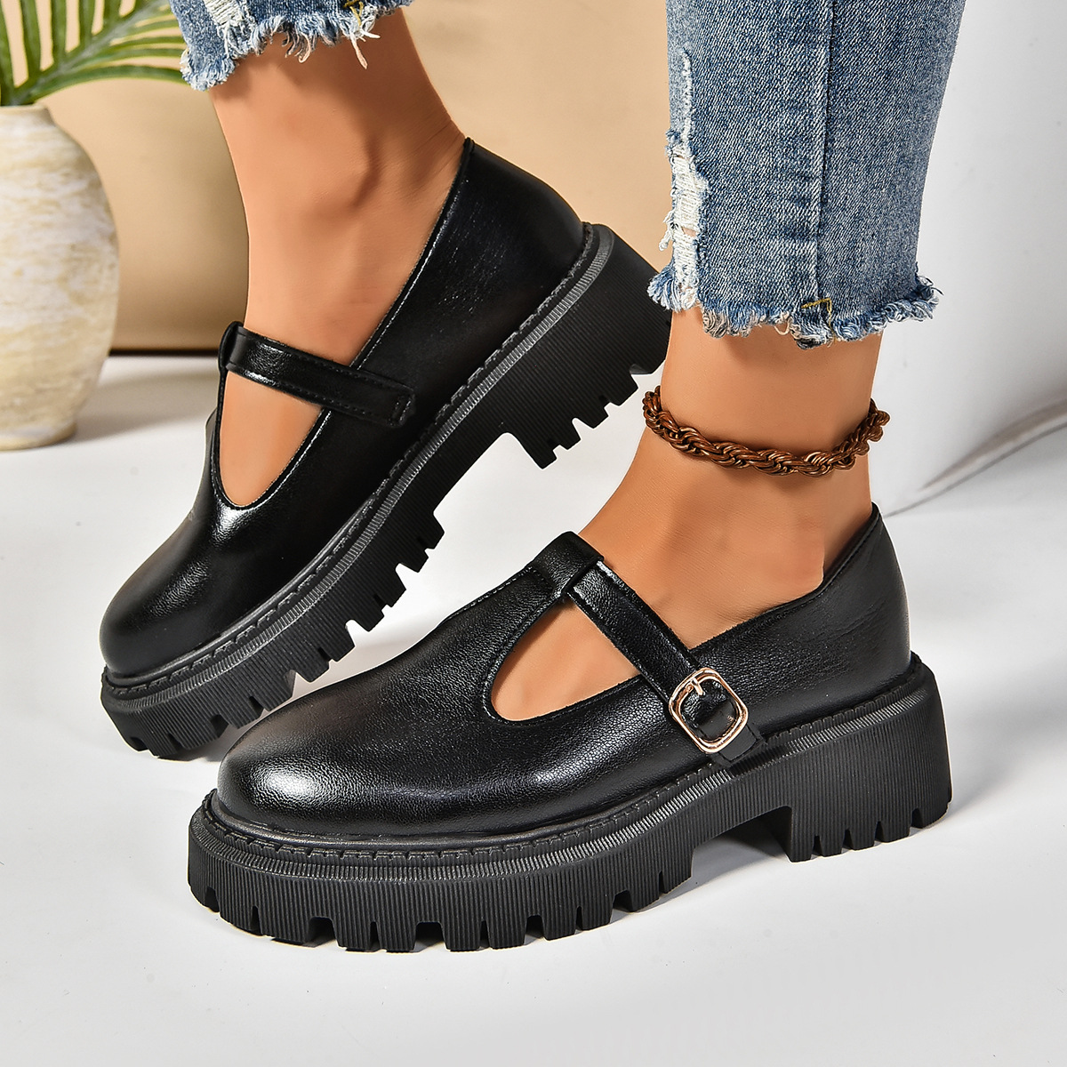 Women's Adjustable Buckle Platform/Flat leather shoes