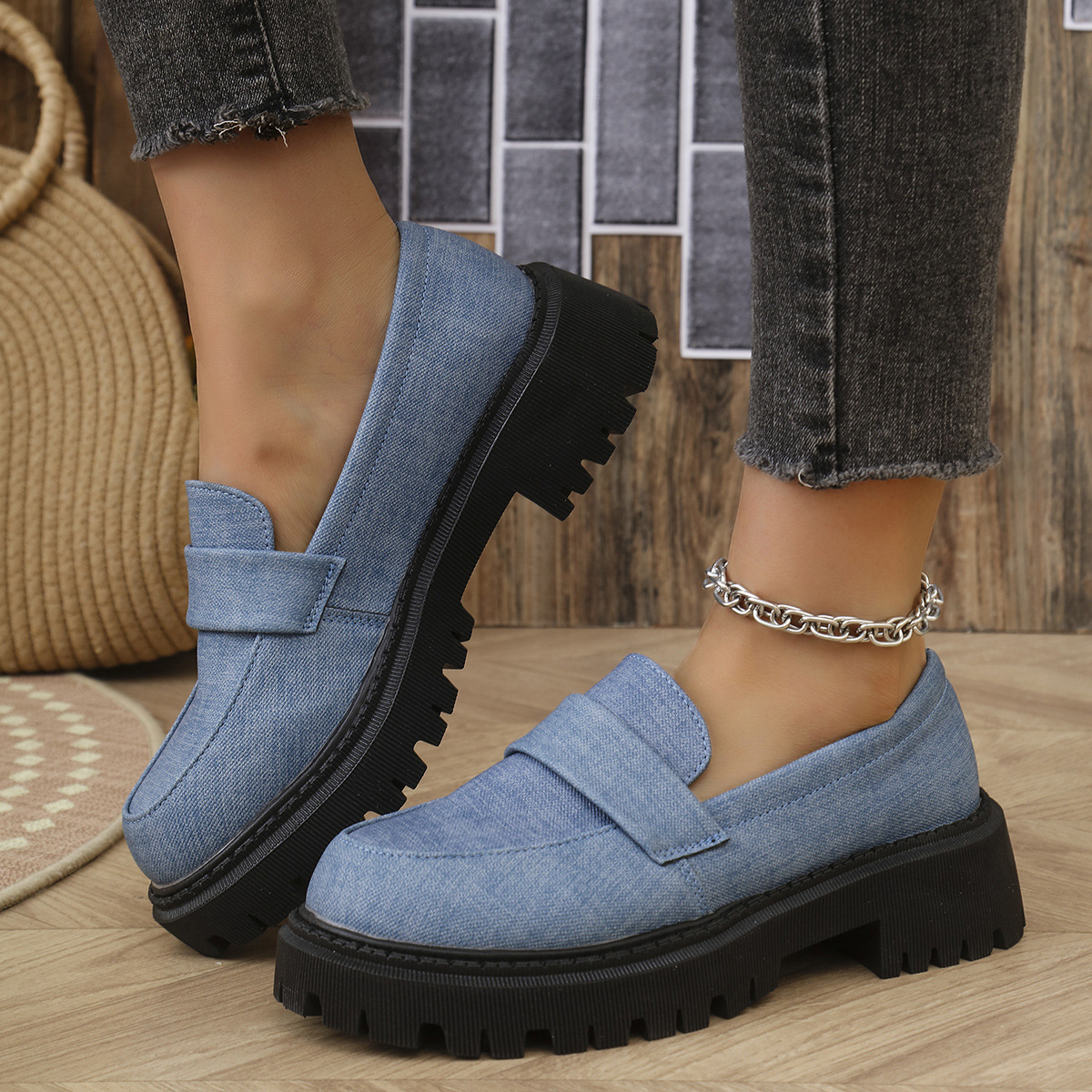 Women's thick-soled comfortable slip-on loafers