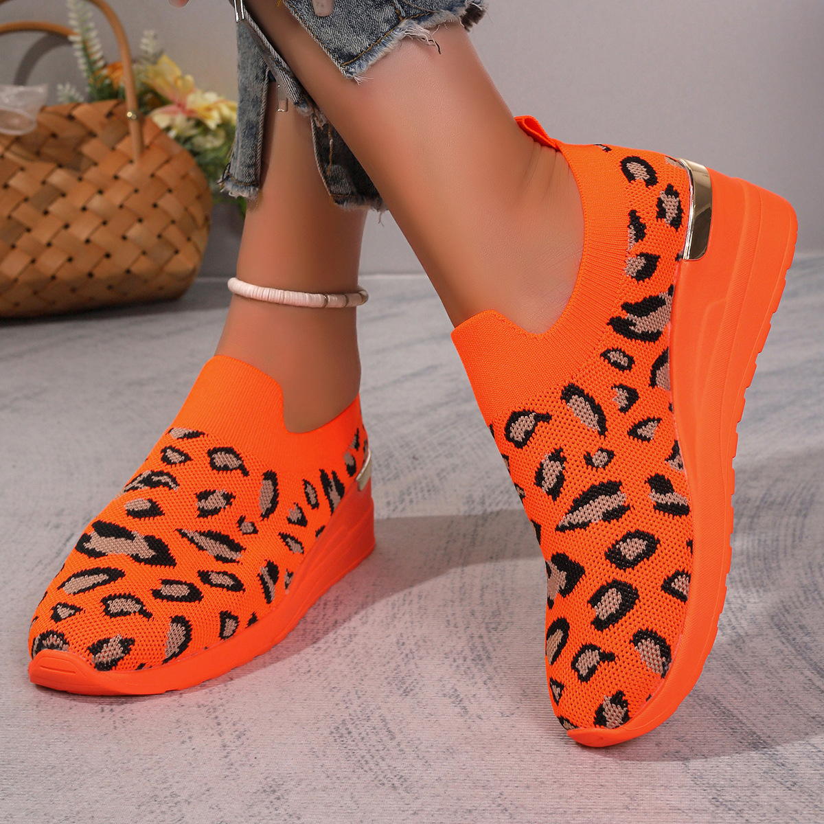 Women's Mesh Breathable Lightweight Orhtopedic Running Shoes