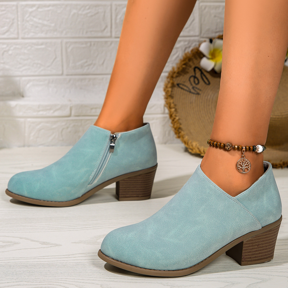 Women's side zipper mid-heel boots