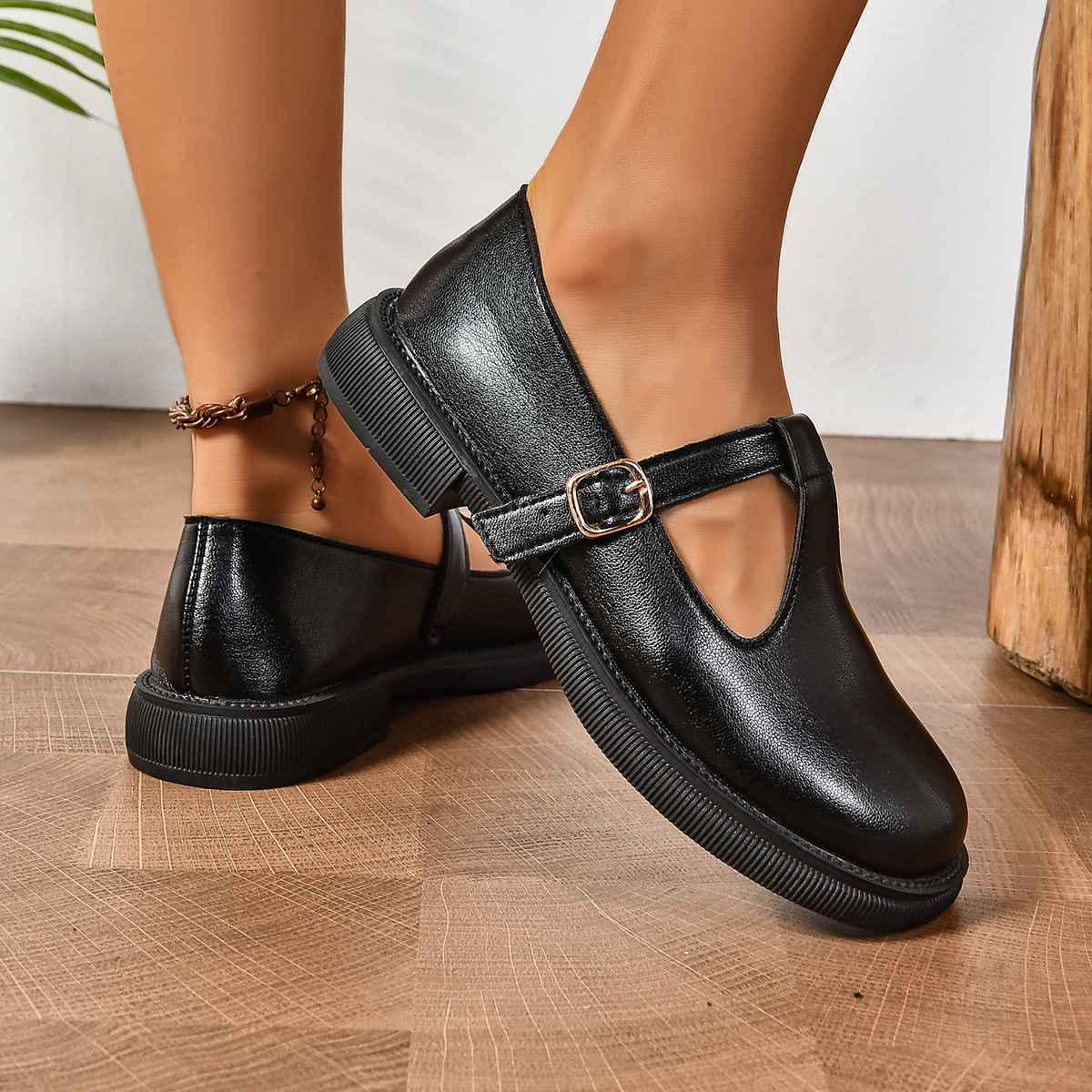 Women's Adjustable Buckle Platform/Flat leather shoes