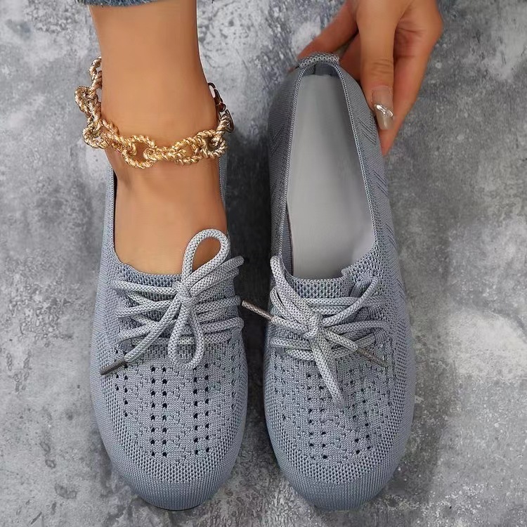 🔥Hot sale🔥Women's summer breathable and lightweight lace-up casual shoes