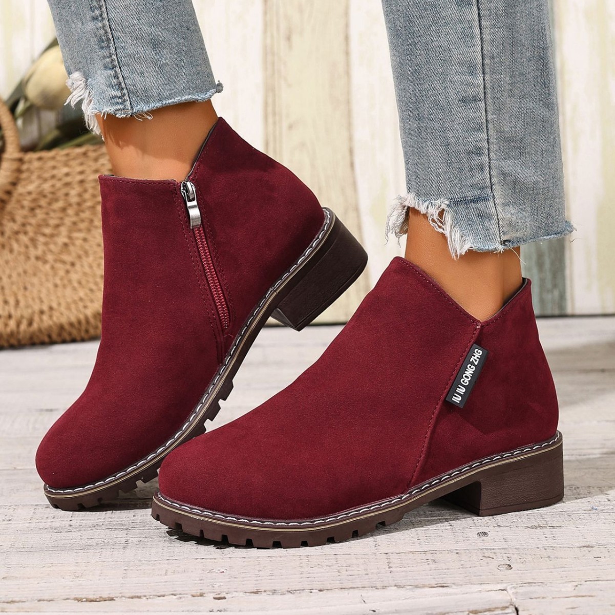 Women's chunky heel suede side zipper boots