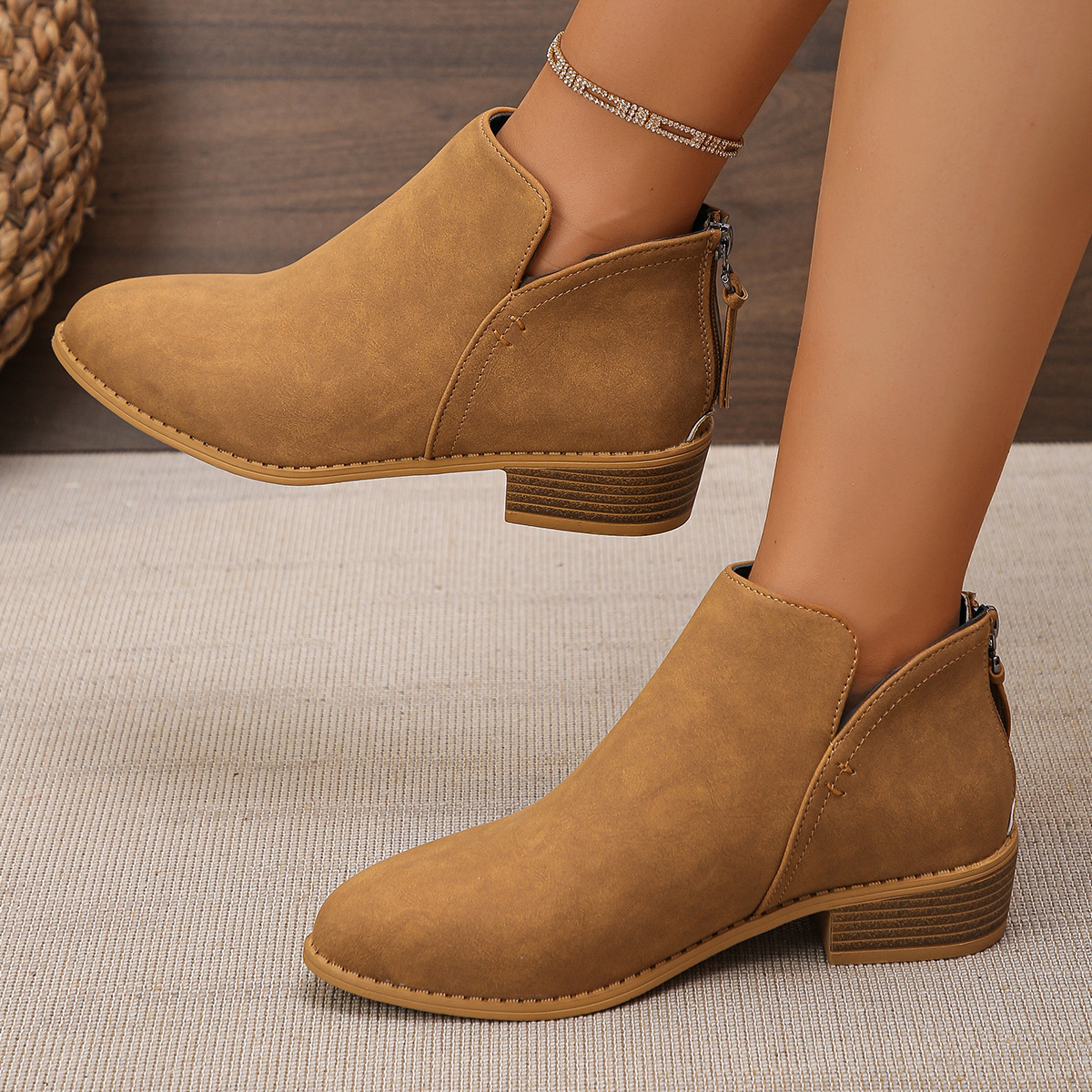 Women's casual thick heel solid color leather boots