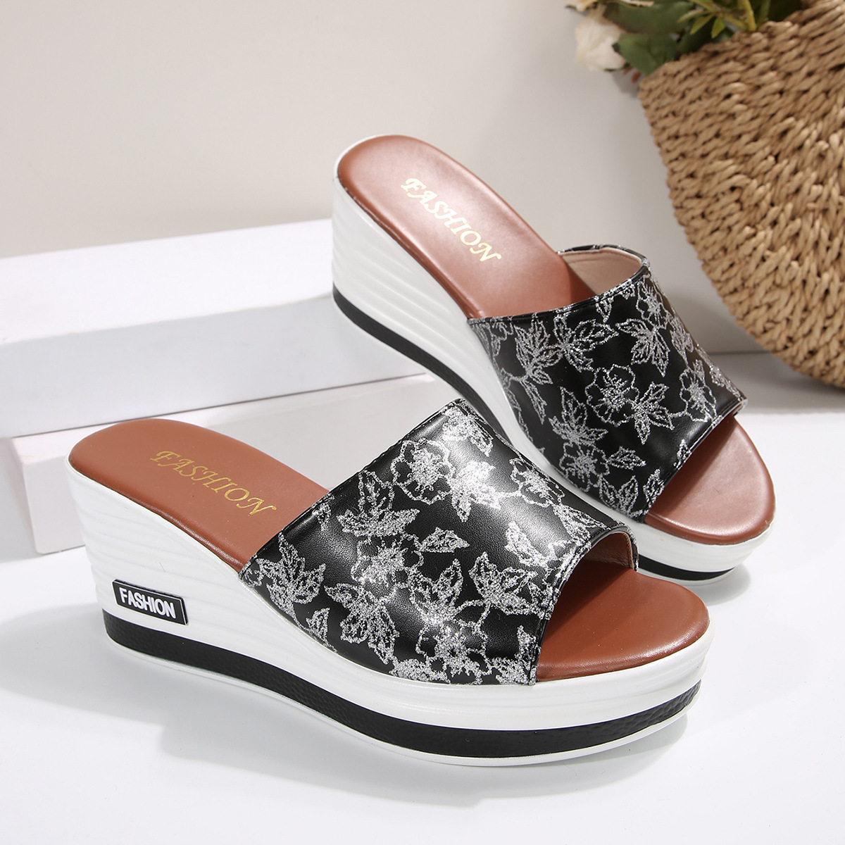 🔥HOT SALE🔥Ladies summer new fashion wedge slippers - Buy 2 get free shipping