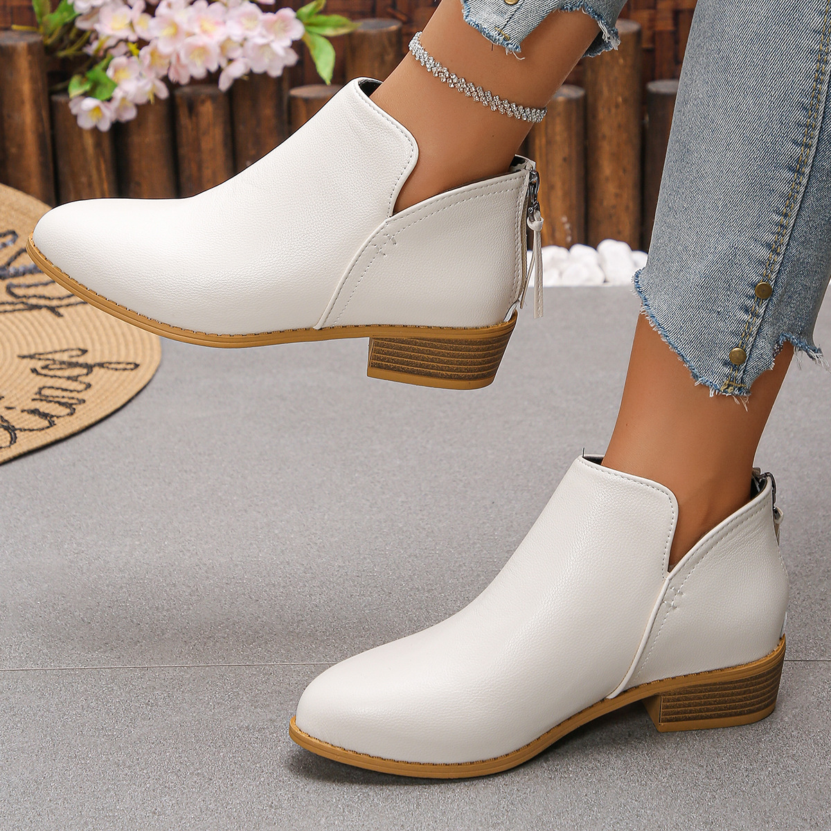Women's casual thick heel solid color leather boots