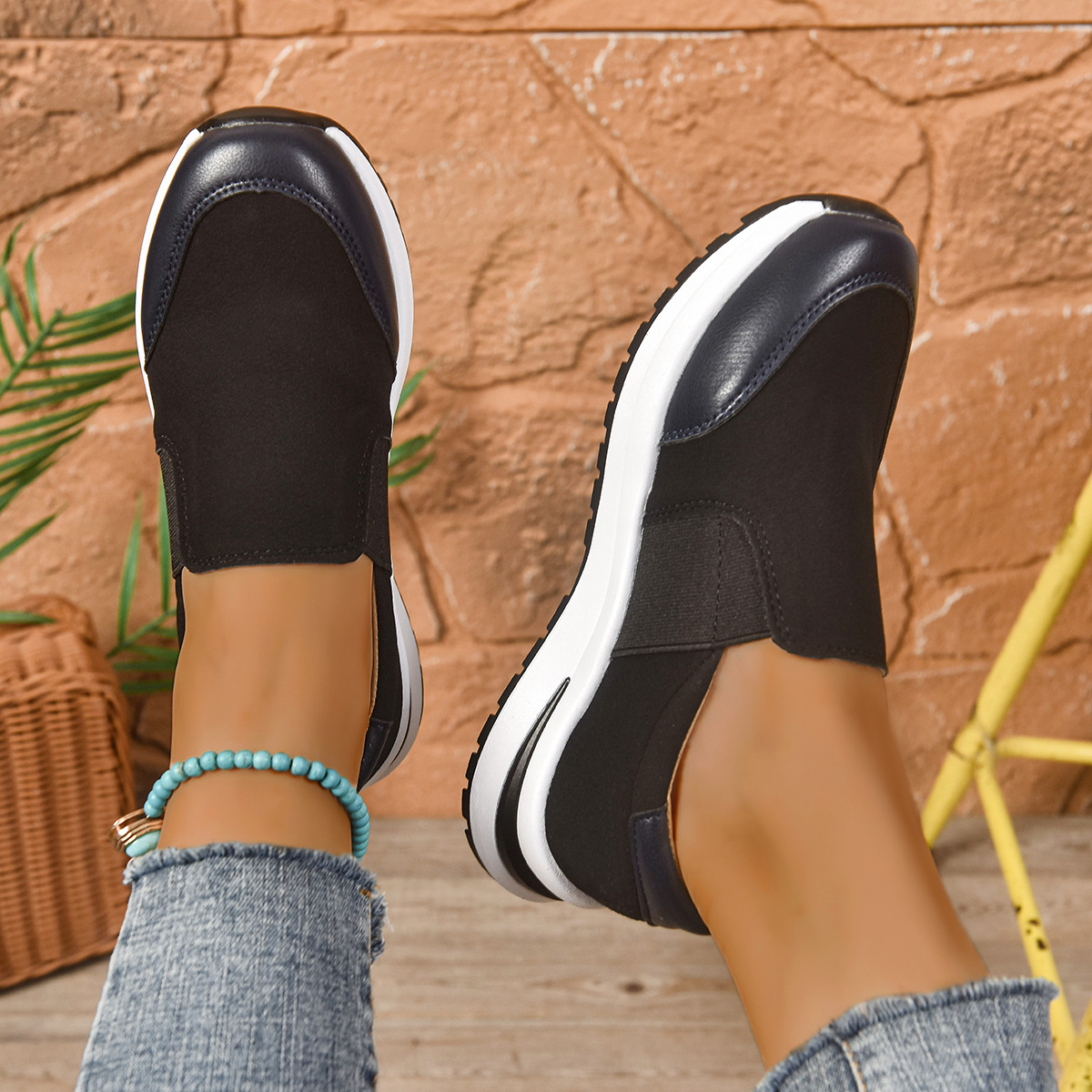 Women's non-slip breathable slip-on orthopedic shoes