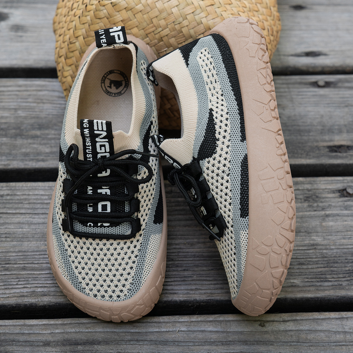Women's casual breathable slip-on orthotic walking sneakers