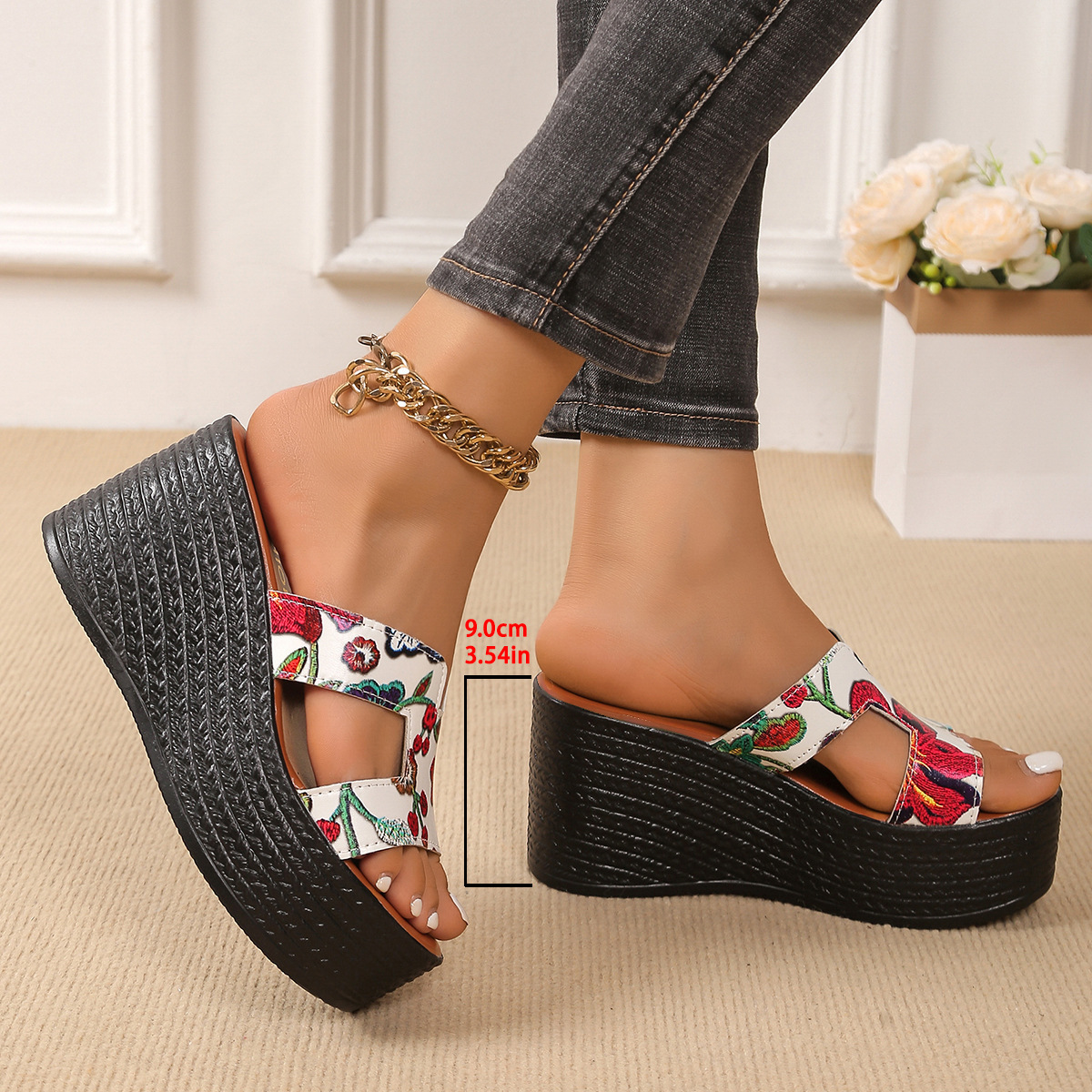 📢🔥Women's thick-soled wedge high-heeled slippers