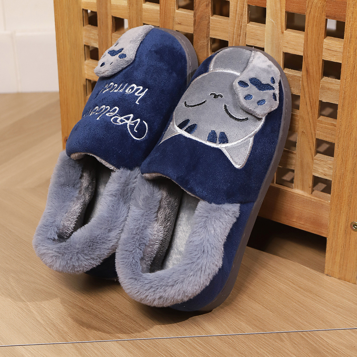 Women's cartoon lucky cat warm cotton shoes