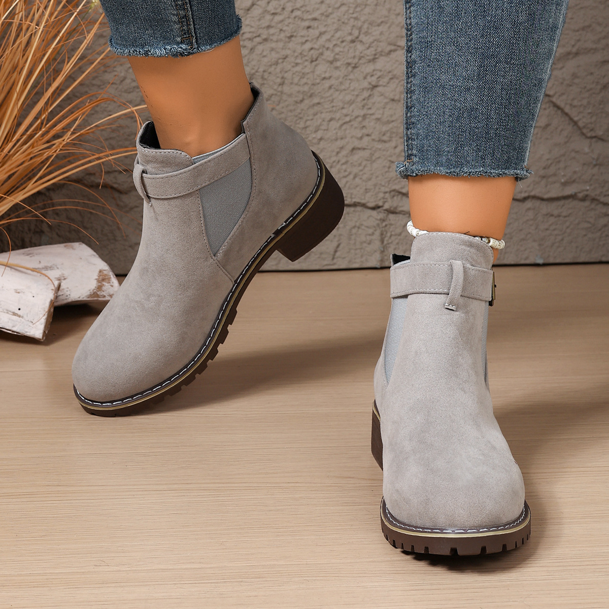 women's retro flat boots