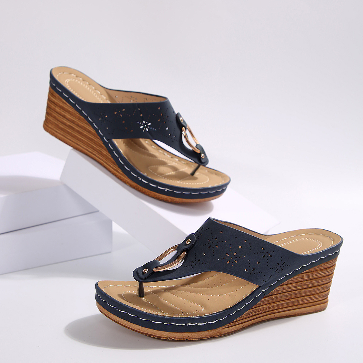 🔥2025 Summer Imitation Wood Wedge Thick-soled Casual Flip Flop - Buy 2 get free shipping