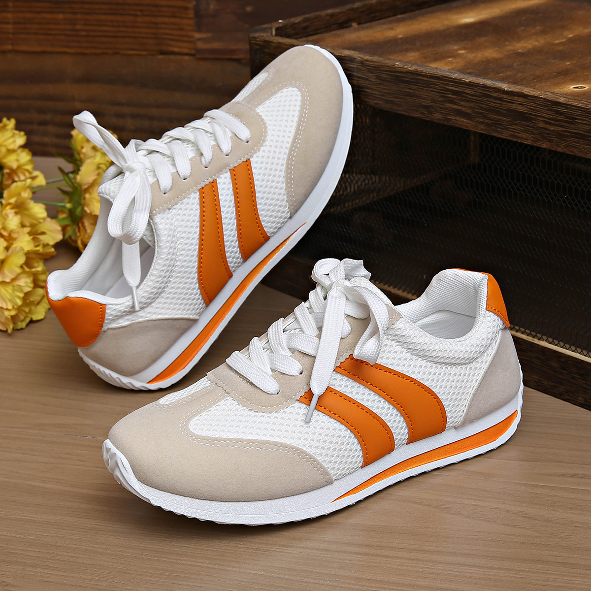 🔥Women's breathable non-slip lace-up sneakers