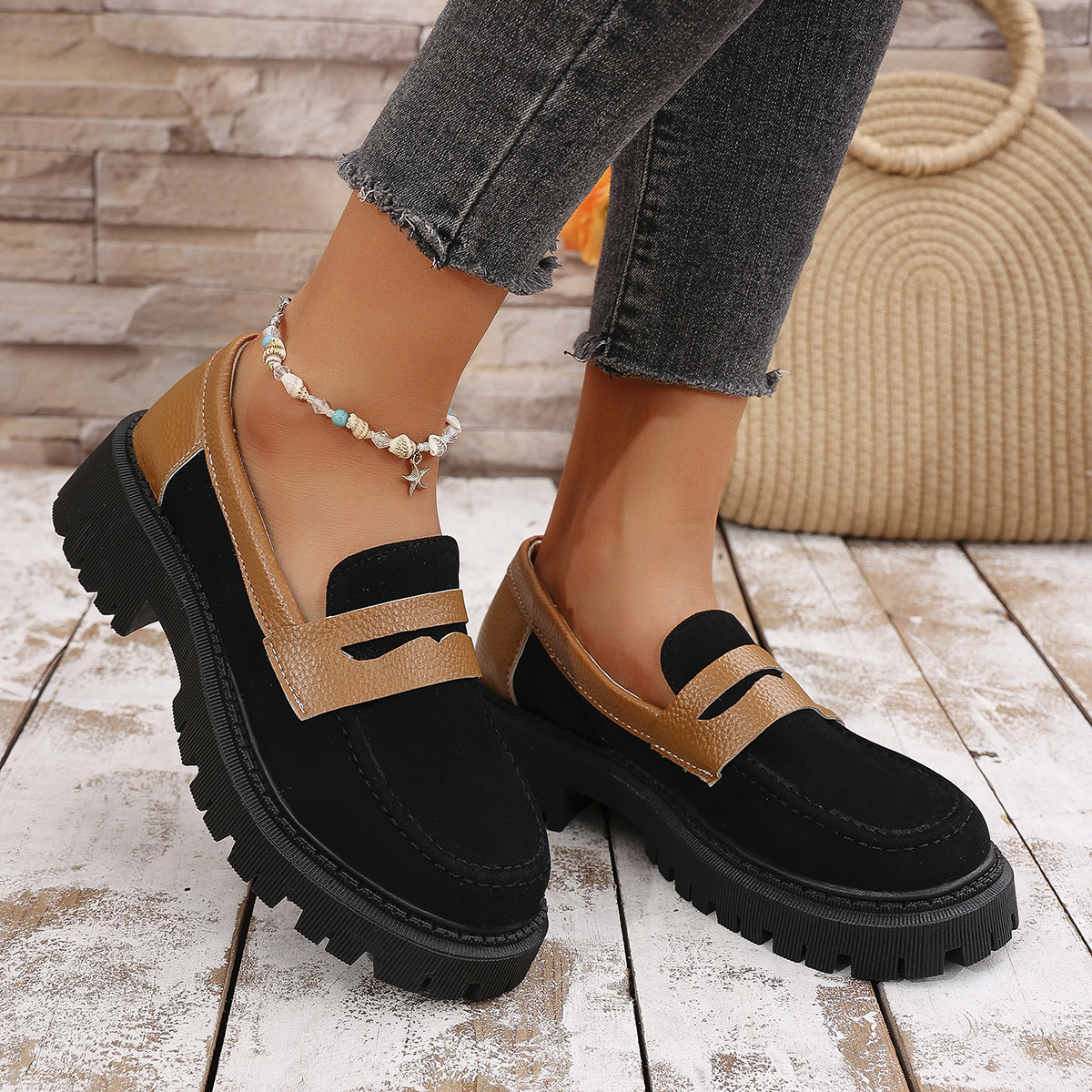 Women's fashionable thick-soled slip-on loafers