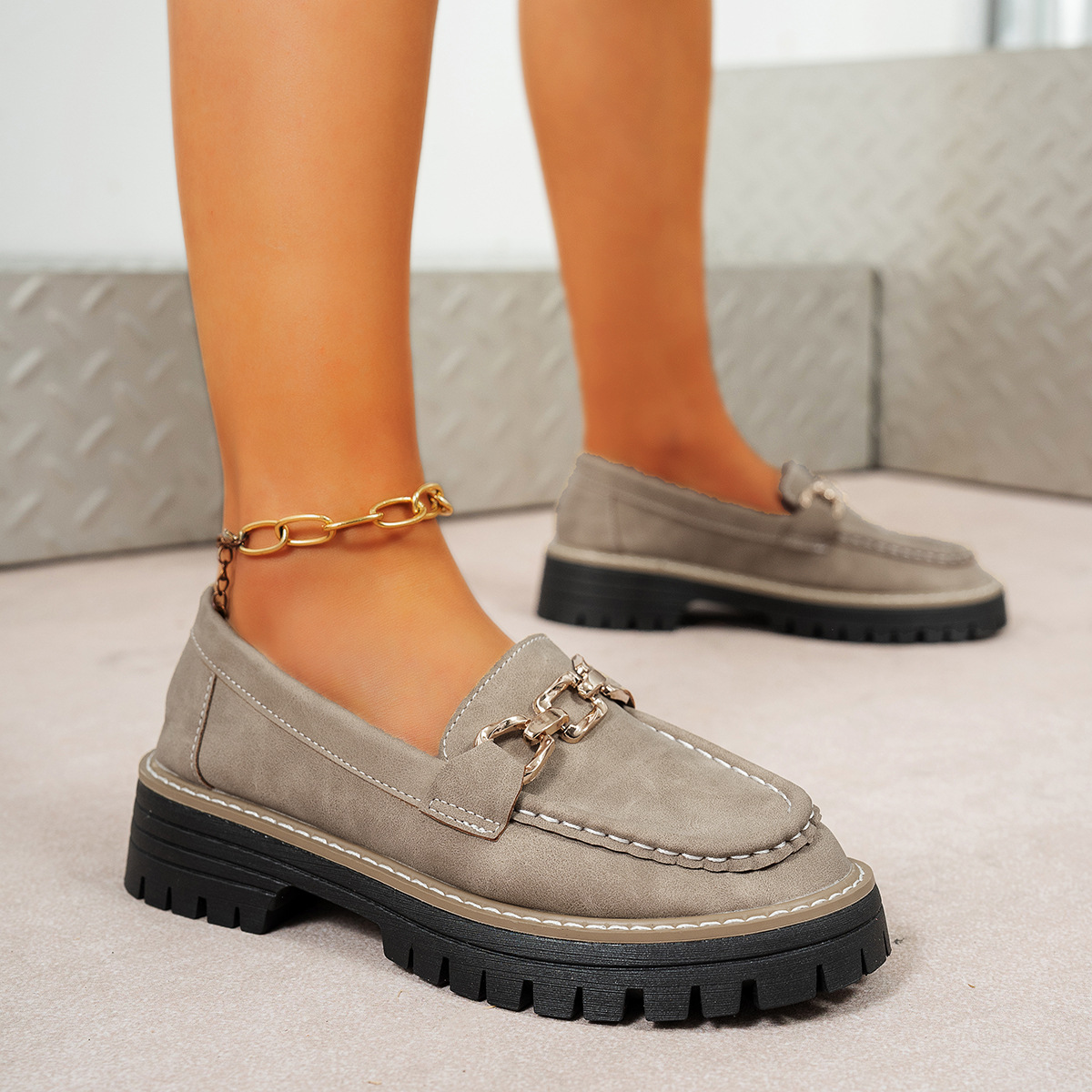 Women's thick-soled versatile casual loafers
