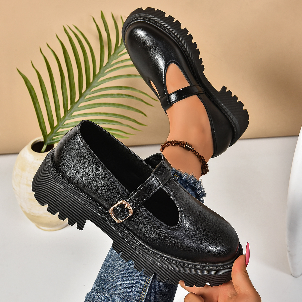 Women's Adjustable Buckle Platform/Flat leather shoes