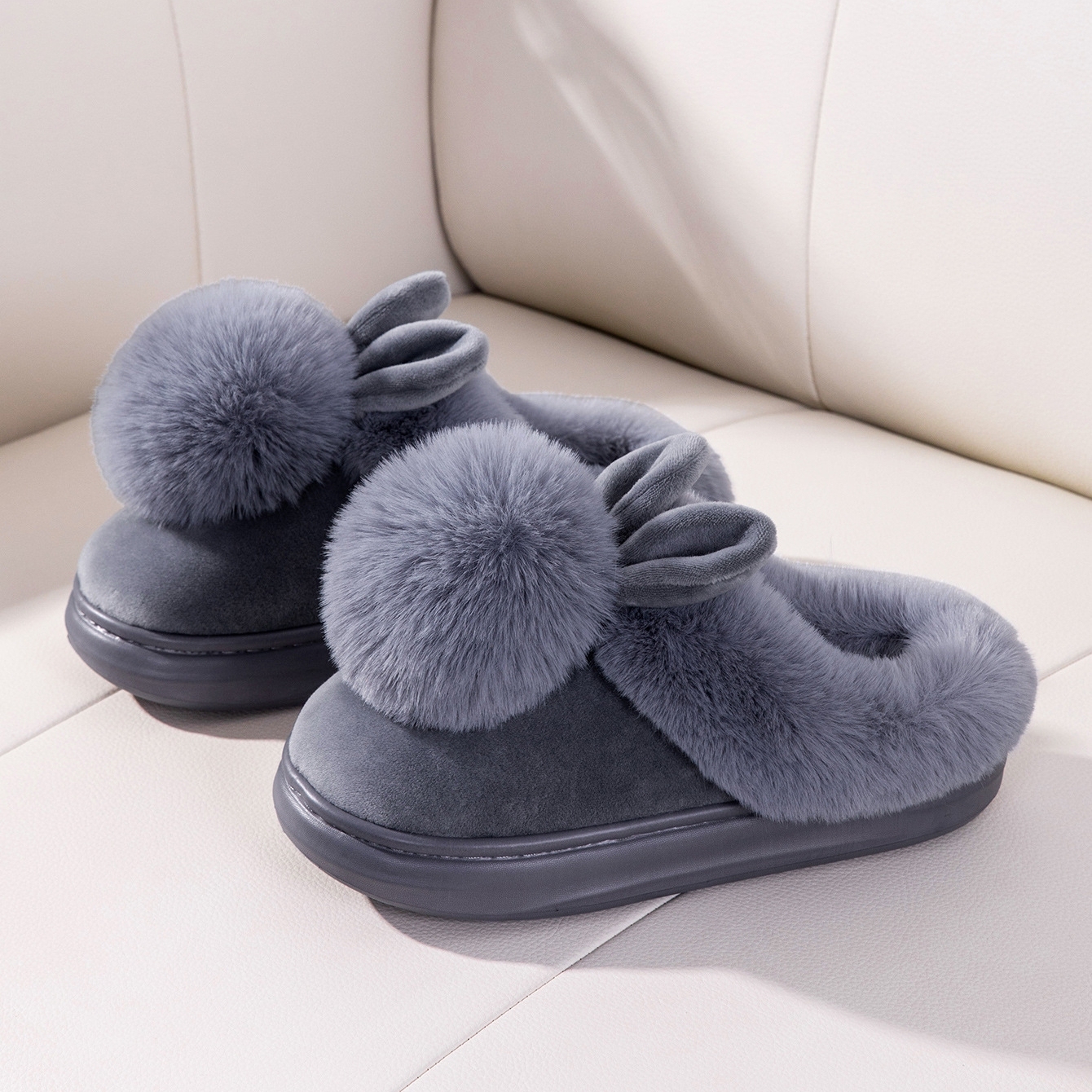Women's plush warm rabbit slippers