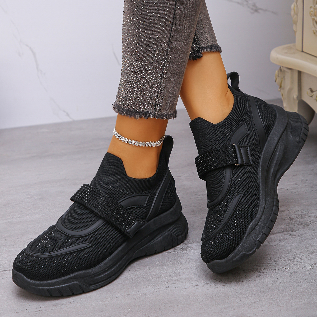 Women's breathable orthopedic sneakers