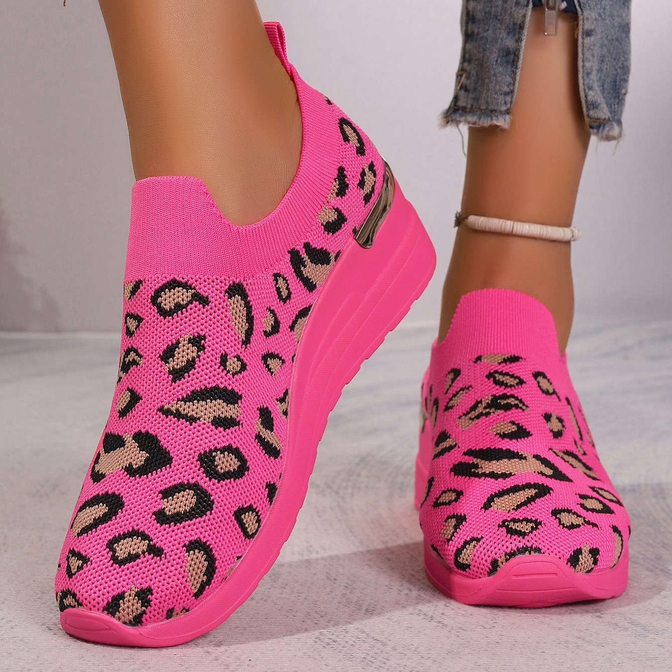 Women's Mesh Breathable Lightweight Orhtopedic Running Shoes