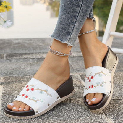 🔥Women's thick-soled wedge slippers🔥